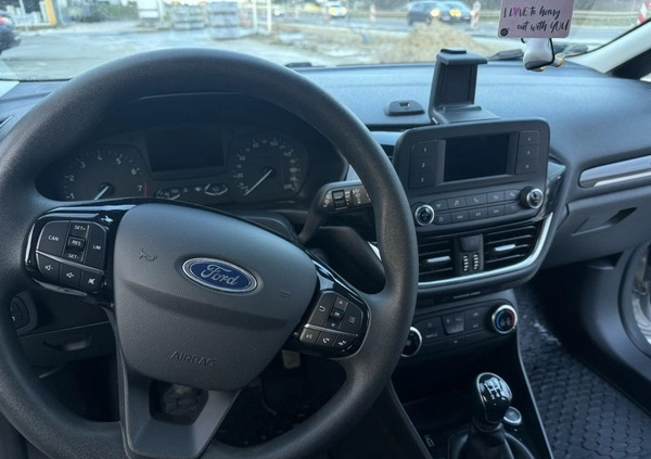 Ford Fiesta cena 36000 przebieg: 111000, rok produkcji 2018 z Wilamowice małe 172